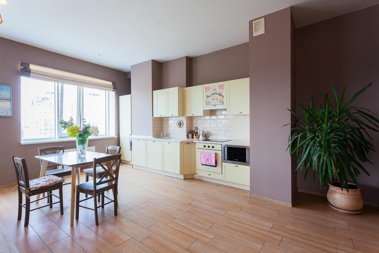 Stylish Views Apartments In The Parasol. Parus .Obolonskaya Embankment Kyiv Exterior photo